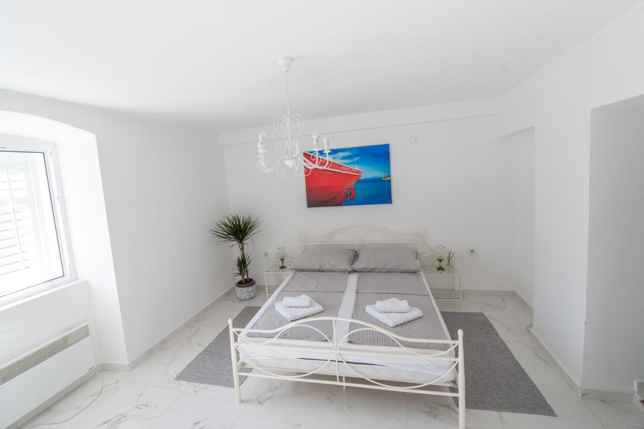 La Casa Di Pietra Apartment Krk Luaran gambar